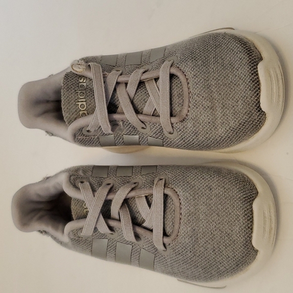 Adidas girls Sneaker sz 7 toddler - Picture 1 of 7